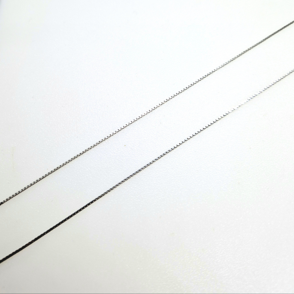 Sterling Silver Chain Necklace.