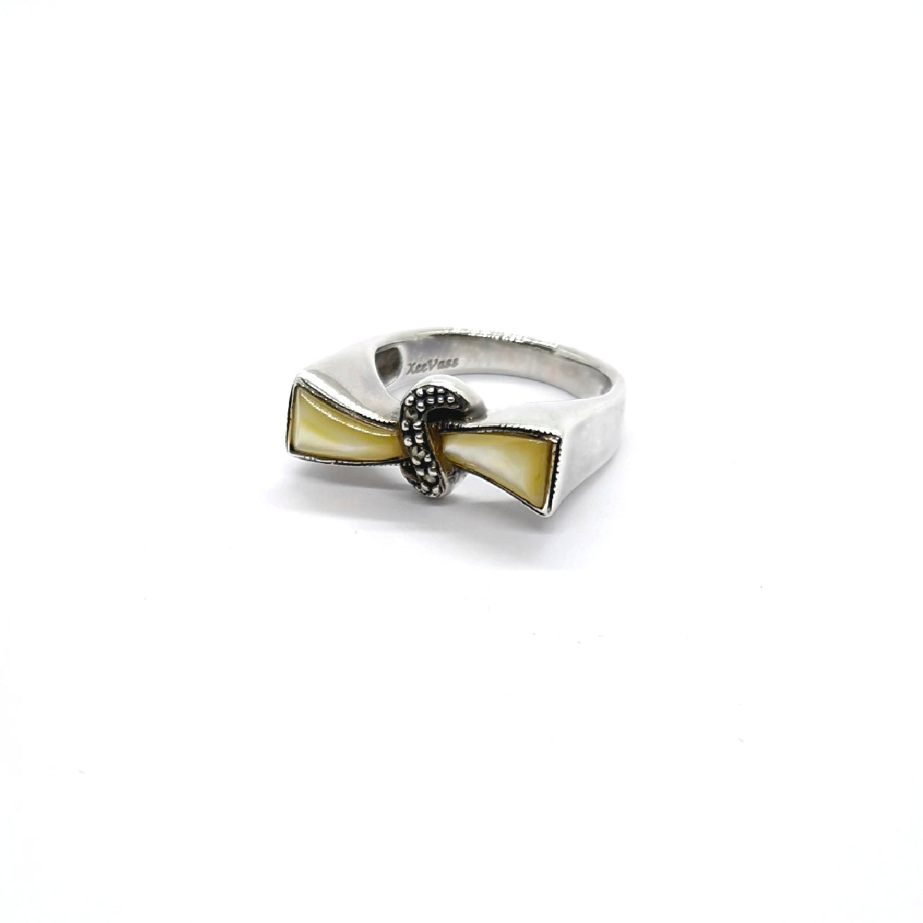 Sterling Silver Ring with Sculpted Mother-of-Pearl Accent