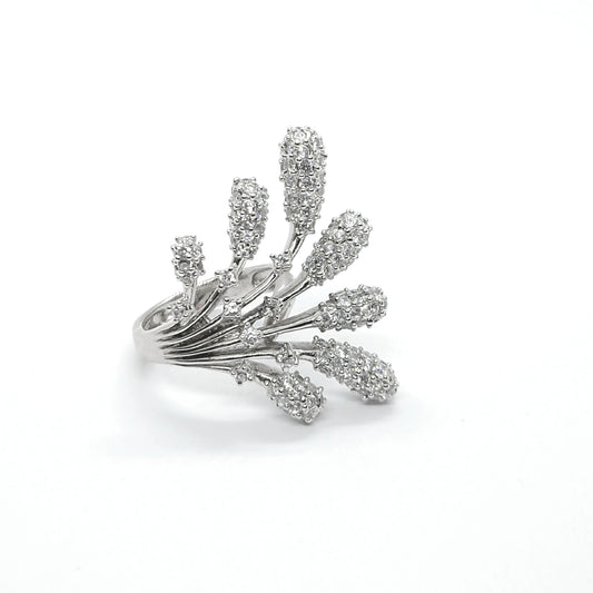 "Elegant & Unique "Sterling Silver Floral-Inspired Ring with Dazzling CZ Stones