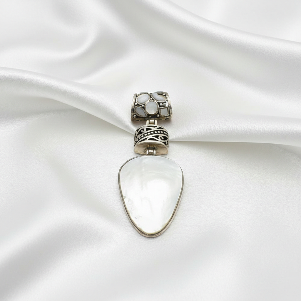 Mother of Pearl Pendant